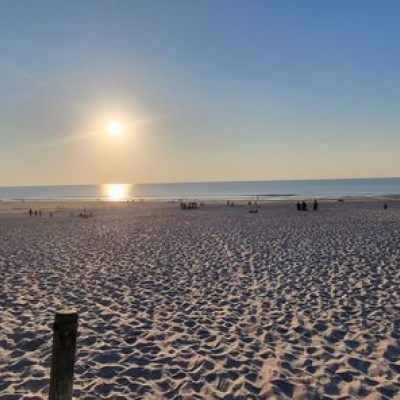 Strand mit Sonnenuntergang